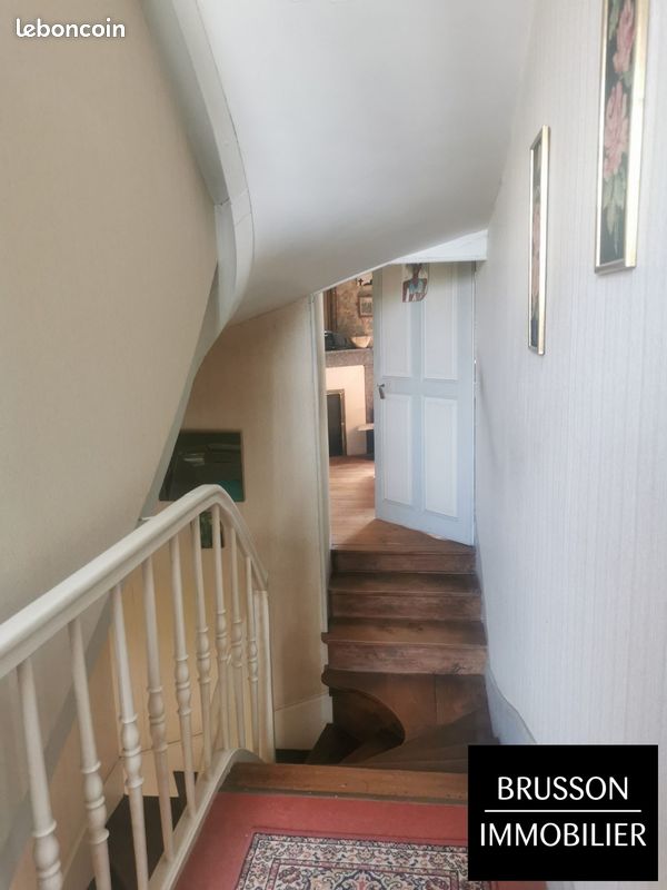Maison 8 pièces 189 m² (image 1)