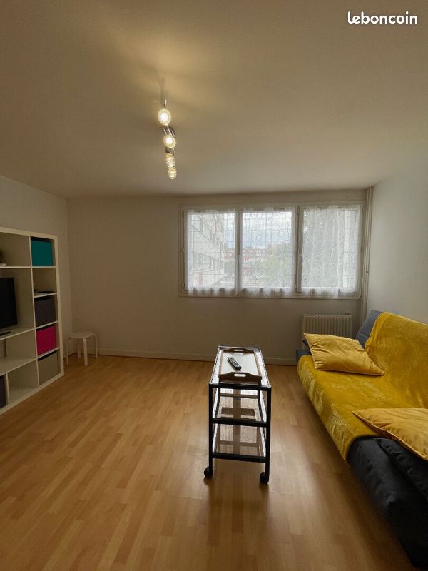 Appartement 3 pièces 63 m² · à Fleury-les-Aubrais · 63 m² · 99 800 €