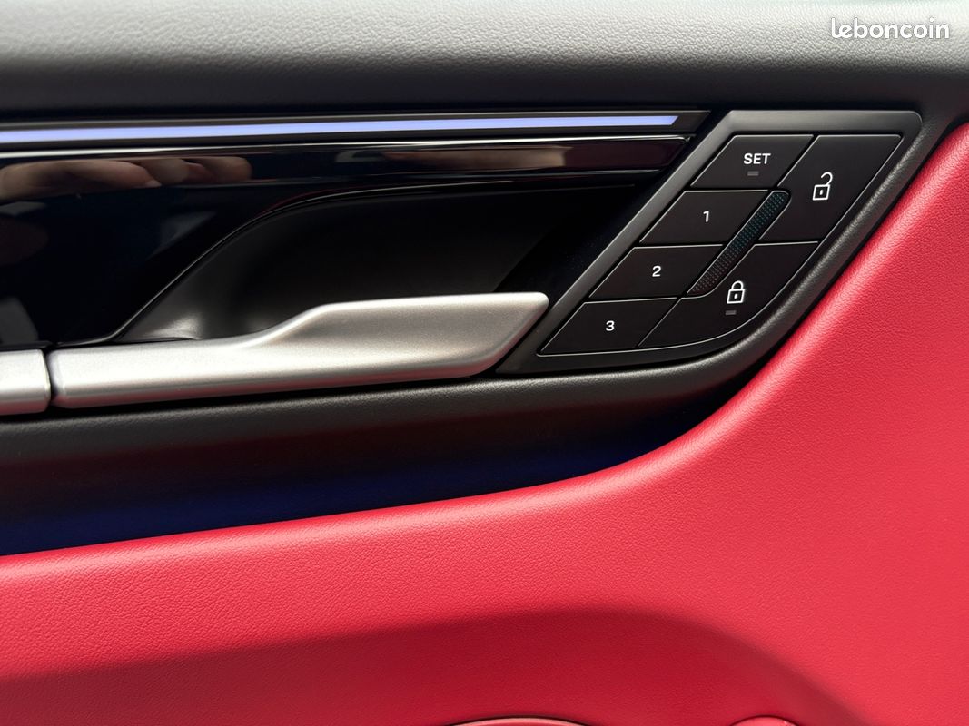 PORSCHE MACAN ELECTRIQUE - 408Ch - Garantie constructeur - TVA Récupérable (image 14)