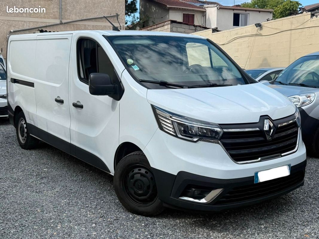 RENAULT Trafic Confort L2H1 2.0 BLUE DCI 131 cv Porte Lateral -Prix HT- TVA RECUP- 1ER MAIN- (image 1)