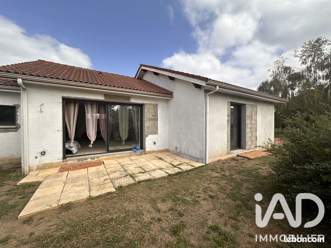 Maison 5 pièces 133 m² · à Bours · 133 m² · 280 000 €