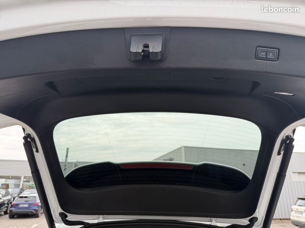 AUDI Q5 Sportback 35 TDI 163 S tronic 7 S line (image 25)