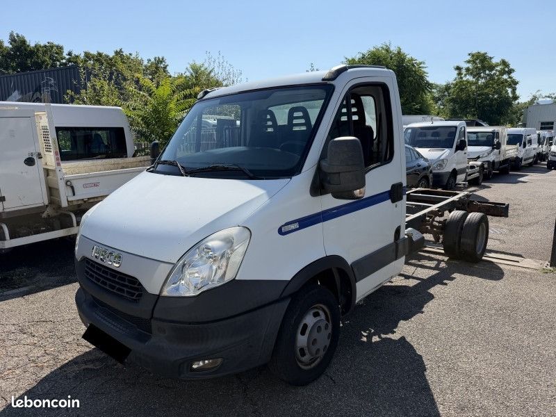 Iveco DAILY 35C17 CHASSIS PX 11000 HT (image 2)