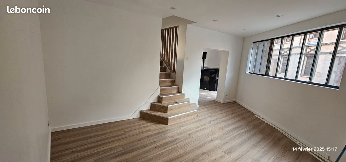 Maison 6 pièces 143 m² · à Blancs-Coteaux · 143 m² · 180 000 €