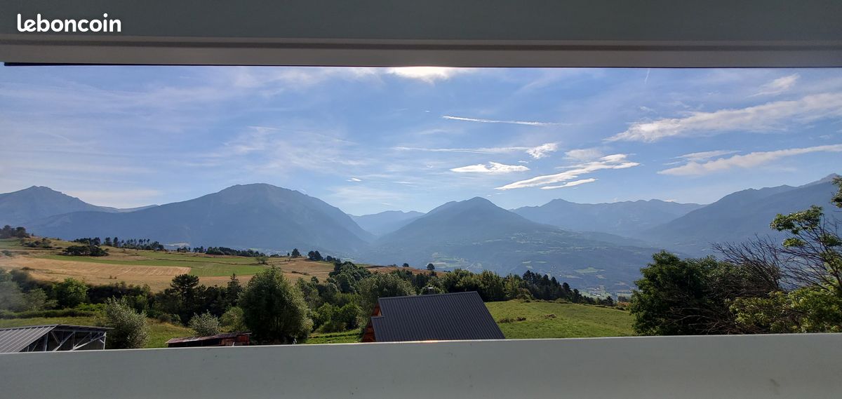 Maison 6 pièces 147 m² · à Embrun · 147 m² · 1 450 €/mois