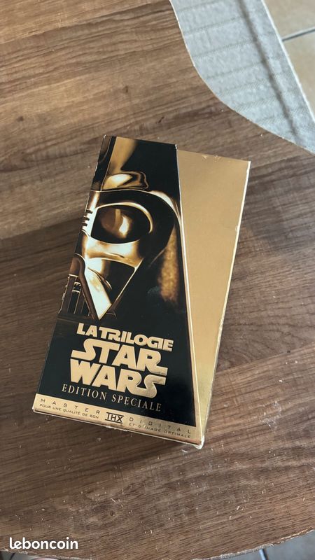 Edition Spécial VHS La Trilogie Star Wars 1977 à 1997 (image 1)