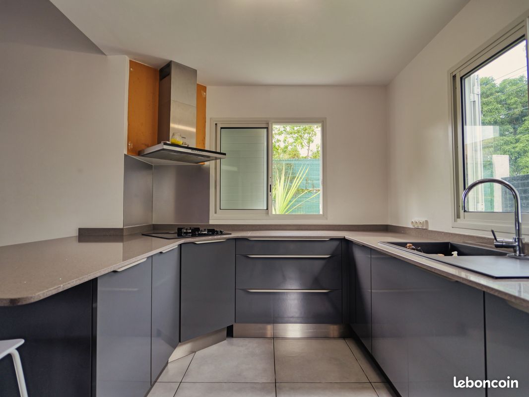 Maison 4 pièces 90 m² · à Les Abymes · 90 m² · 1 500 €