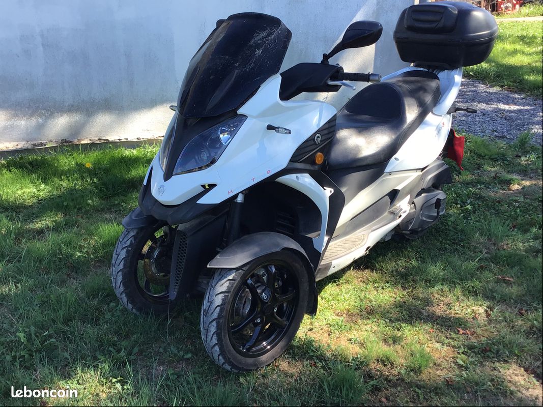 Scooter 3 roues (image 1)