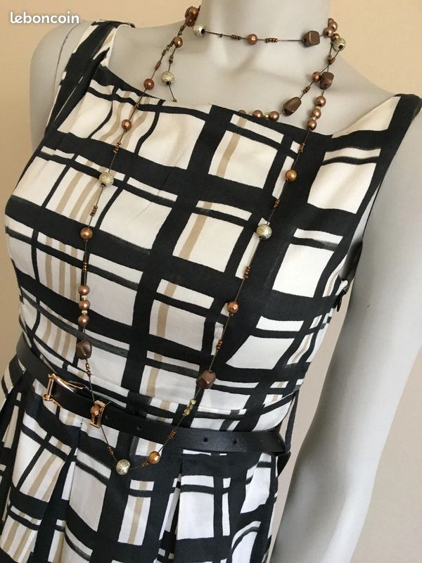 Elegante robe ceremonie noire et blanche à carreaux fluide zip sur le coté T 36 plissée comme neuve (image 5)