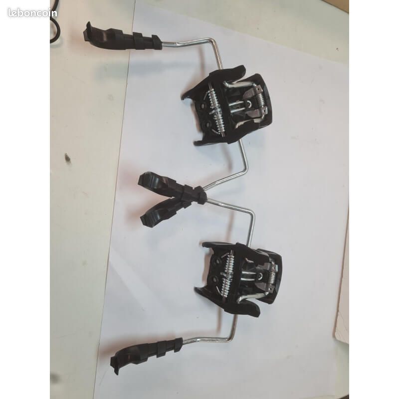 TYROLIA FIXATIONS DE SKI ATTACK 14 GW W/O BRAKE BLUE + POWER BRAKE2 RACE PRO 130 - Easy Gliss