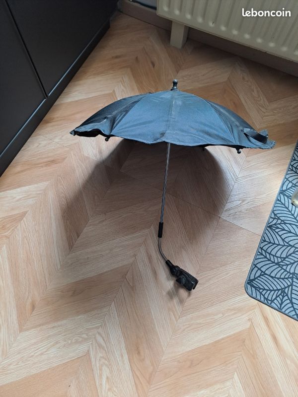 Parapluie poussette (image 1)
