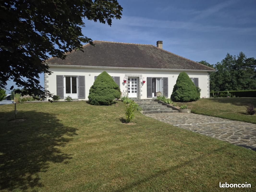 Maison 6 pièces 150 m² · à Abjat-sur-Bandiat · 150 m² · 180 000 €