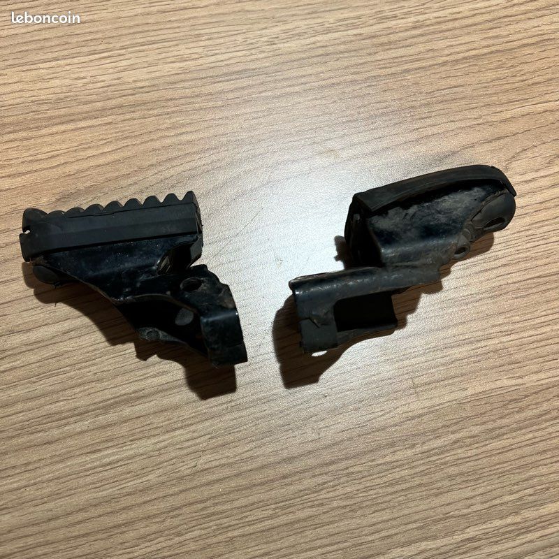 Repose pieds Honda 650 NX Dominator (image 1)