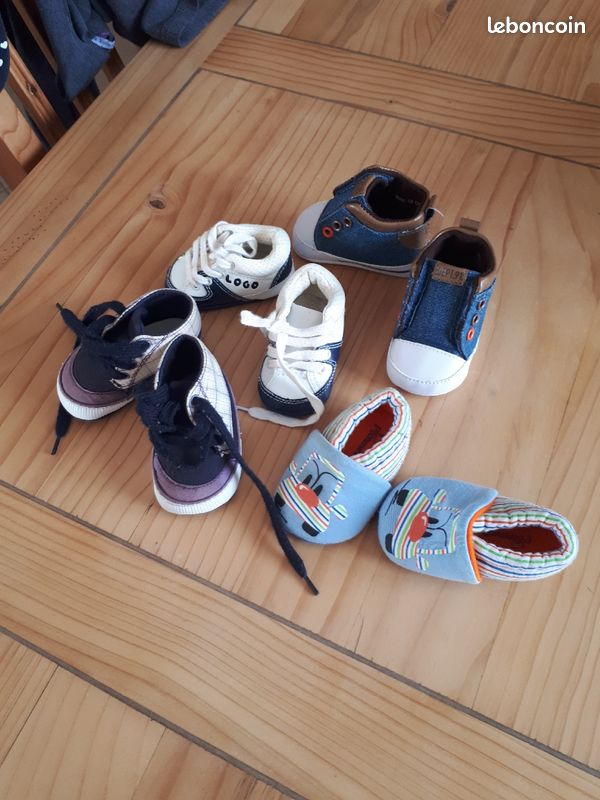 Chaussures 0/3 mois (image 1)