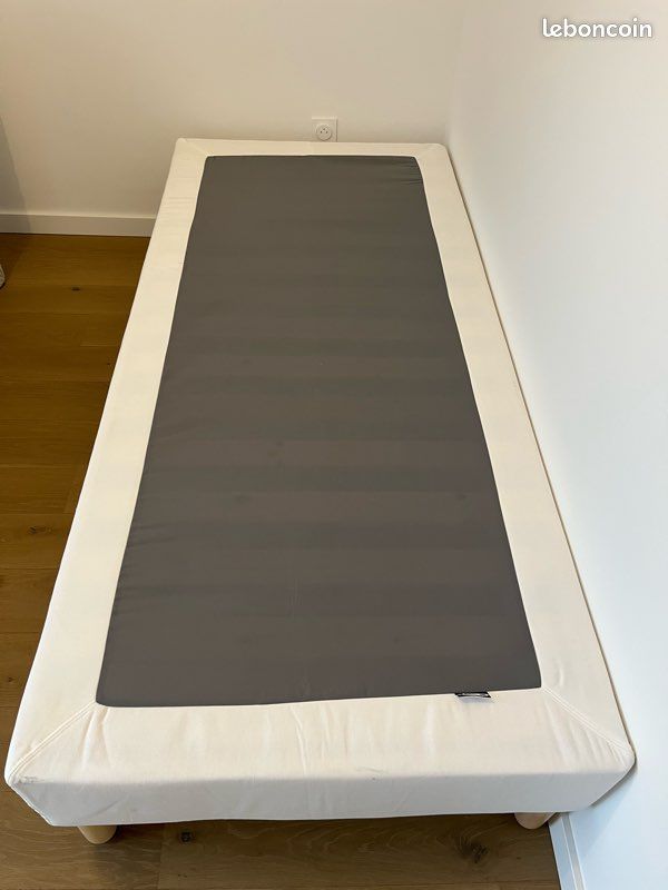 Lit / sommier tapissier et matelas neufs IKEA (image 2)