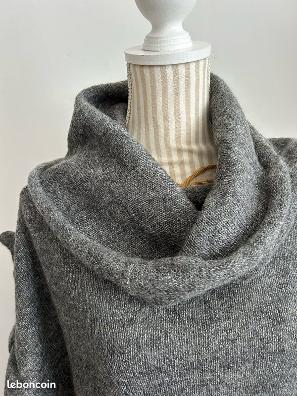 Pull chauve souris gris manches courtes en kid Mohair taille 40