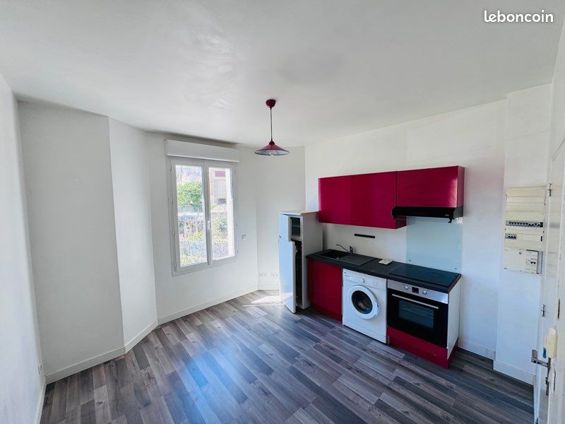 Appartement 2 pièces 29 m² · à Antibes · 28,6 m² · 800 €/mois