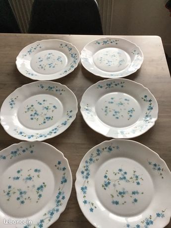 Grand Plat Creux Arcopal – Motifs Myosotis Bleu – Verre Vintage France