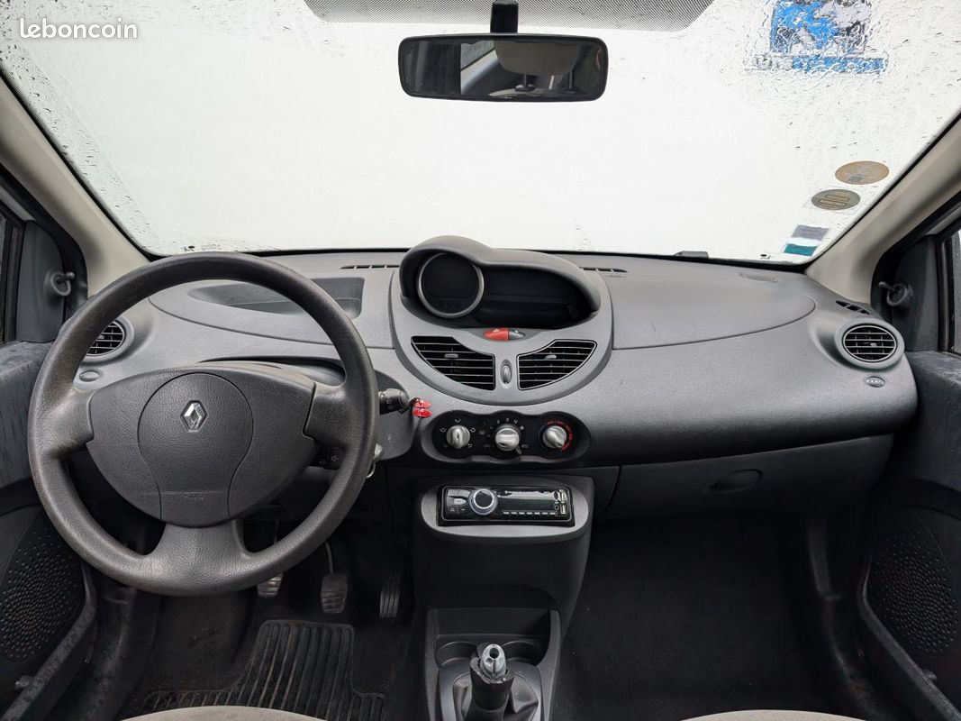 RENAULT TWINGO II 1.5 dCi 65ch Authentique (image 5)