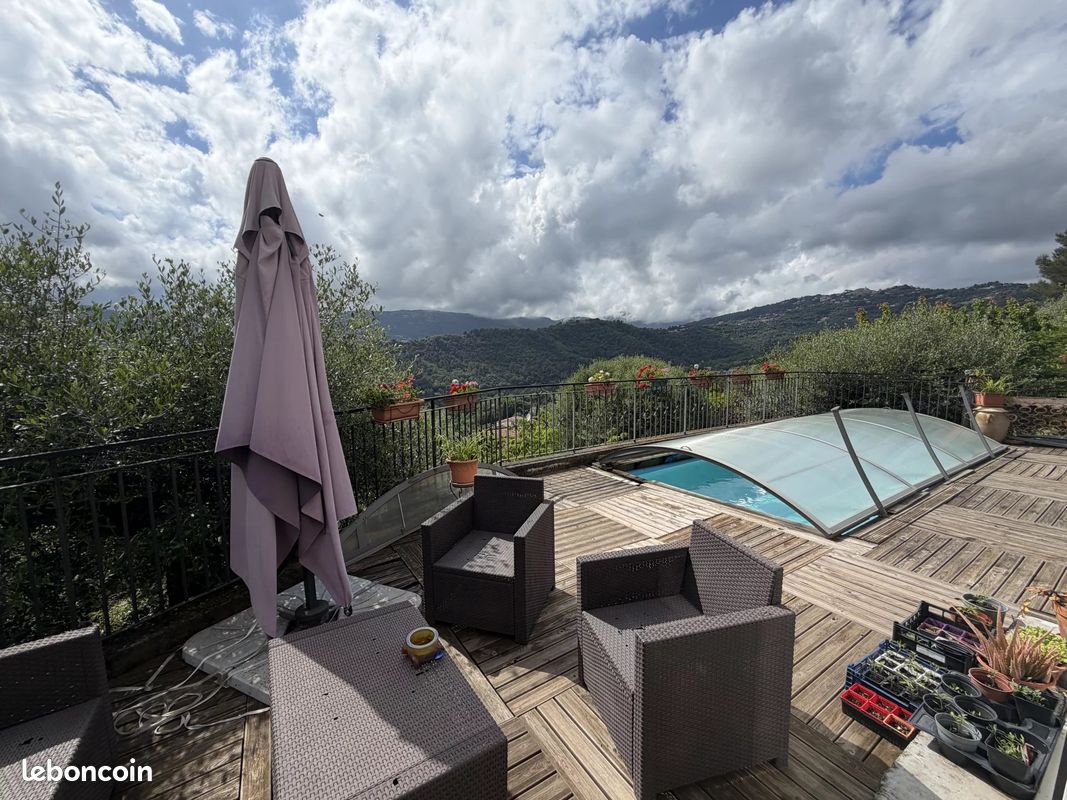 Maison 4 pièces 105 m² · à Contes · 105 m² · 399 000 €