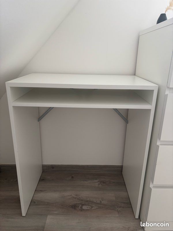 Bureau (image 2)