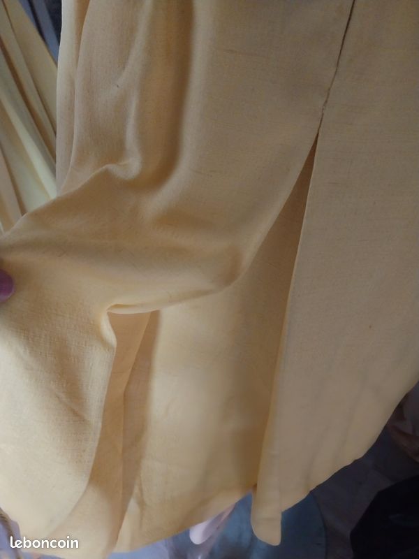 Dernière baisse de prix Vintage . Superbe robe jaune doublée, plis plats à partir de la taille (image 12)