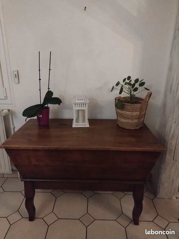 Vend ancien pétrin de boulanger en noyer (image 1)