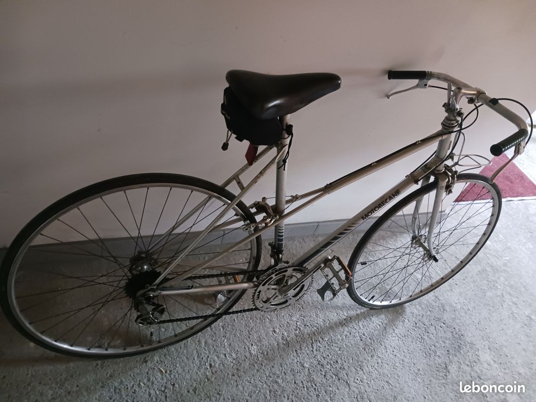 Vélo Vintage Motobécane – 10 Vitesses – Bon État (image 2)