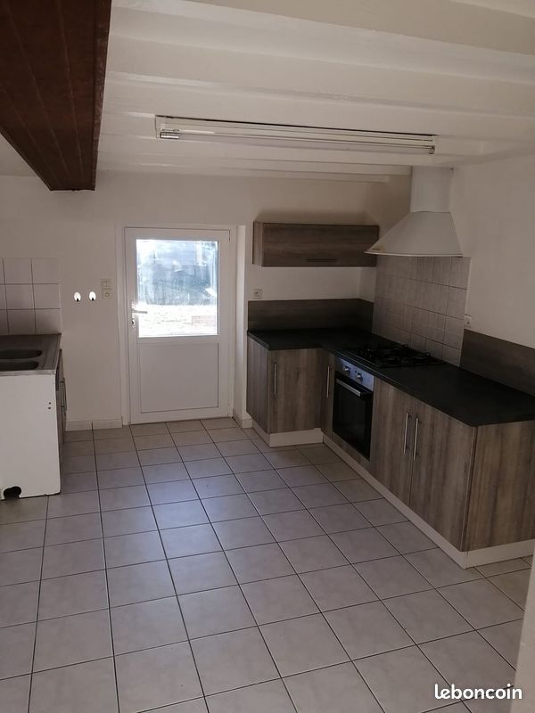 Maison 3 pièces 60 m² · à Cossé-le-Vivien · 60 m² · 533 €