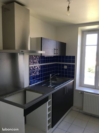 Charleville, avenue Carnot, beau F2 rénové