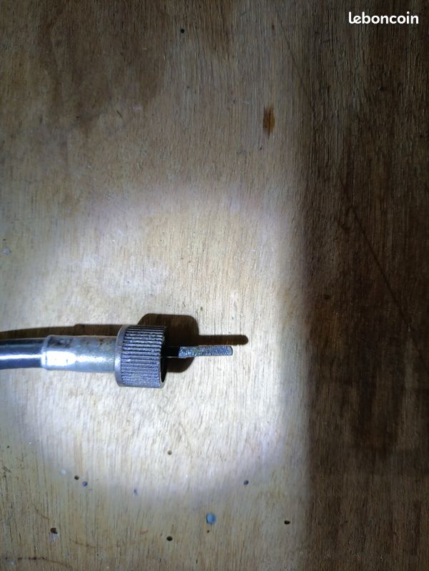 Yamaha XS, cable compte tour (image 2)