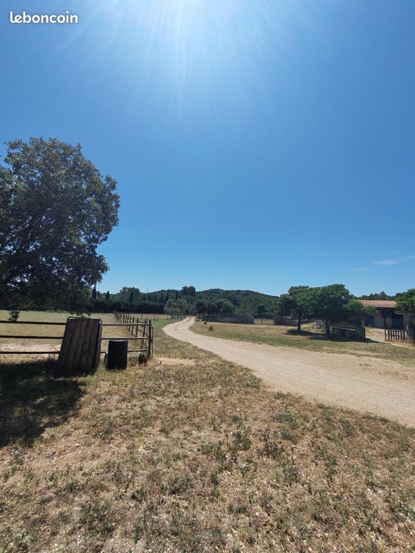 Maison 4 pièces 144 m² · à Aramon · 144 m² · 560 000 €