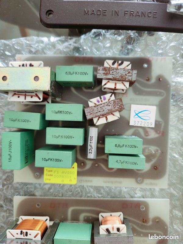 Lot de pièces pou filtres Cabasse d’origine – 2 PCB + borniers + 19 condensateurs (image 6)
