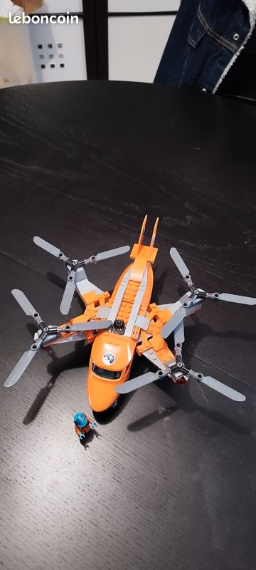 LEGO City 60193 Arctic Expedition L'hélicoptère arctique (image 4)