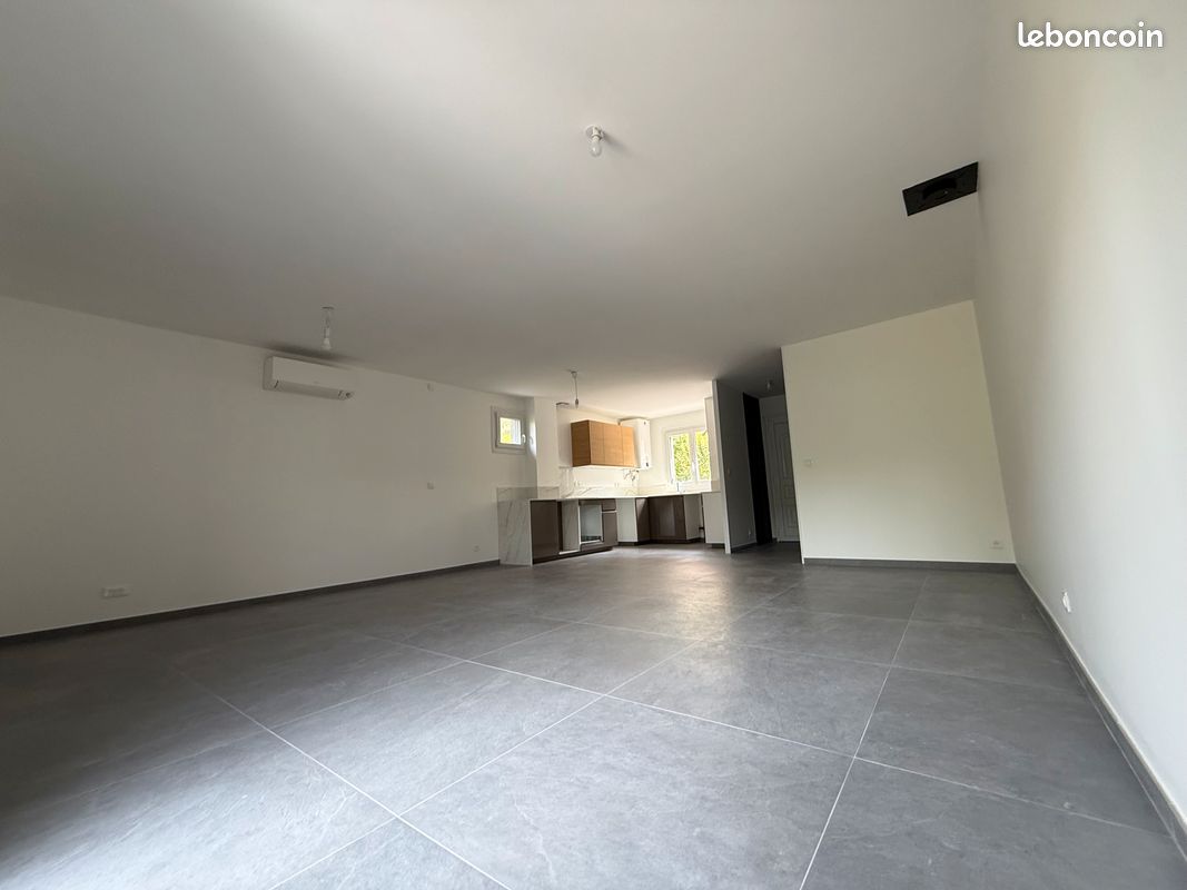Maison 4 pièces 90 m² · à La Buisse · 90 m² · 1 300 €/mois