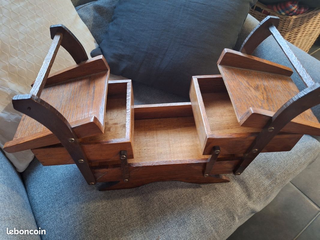 Petite travailleuse bois vintage (image 2)