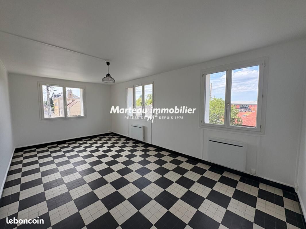 Appartement 3 pièces 63 m² · à Parigné-l'Évêque · 63 m² · 550 €