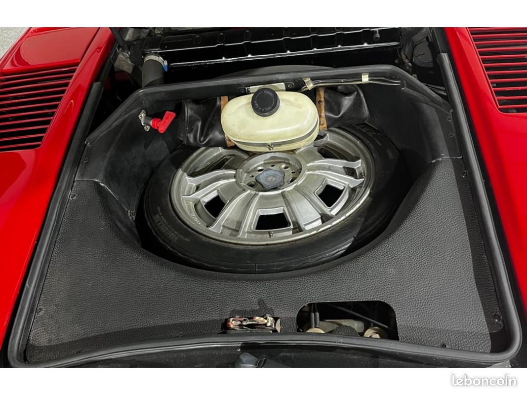 Ferrari 308 gtb - 3l - v8 - 255cv - carbu carter sec - caisse acier (image 17)