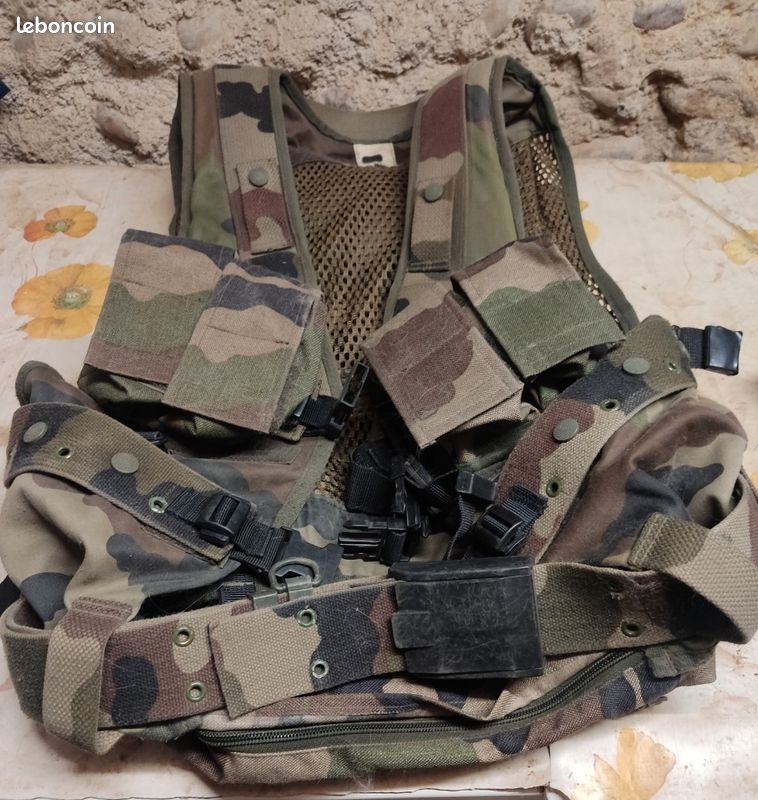Gilet de combat (image 1)