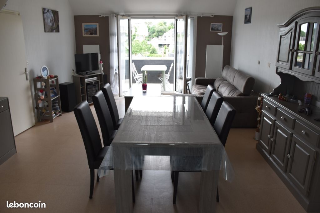 Appartement 5 pièces 104 m² · à Laval · 104 m² · 1 050 €