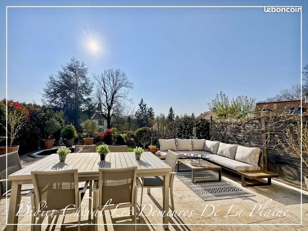 Maison 7 pièces 156 m² · à Bailly · 156 m² · 699 000 €