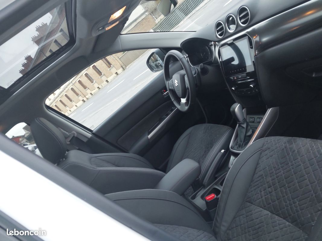 Suzuki Vitara 1.4 Hybrid 110 Style Allgrip Automatique (image 4)