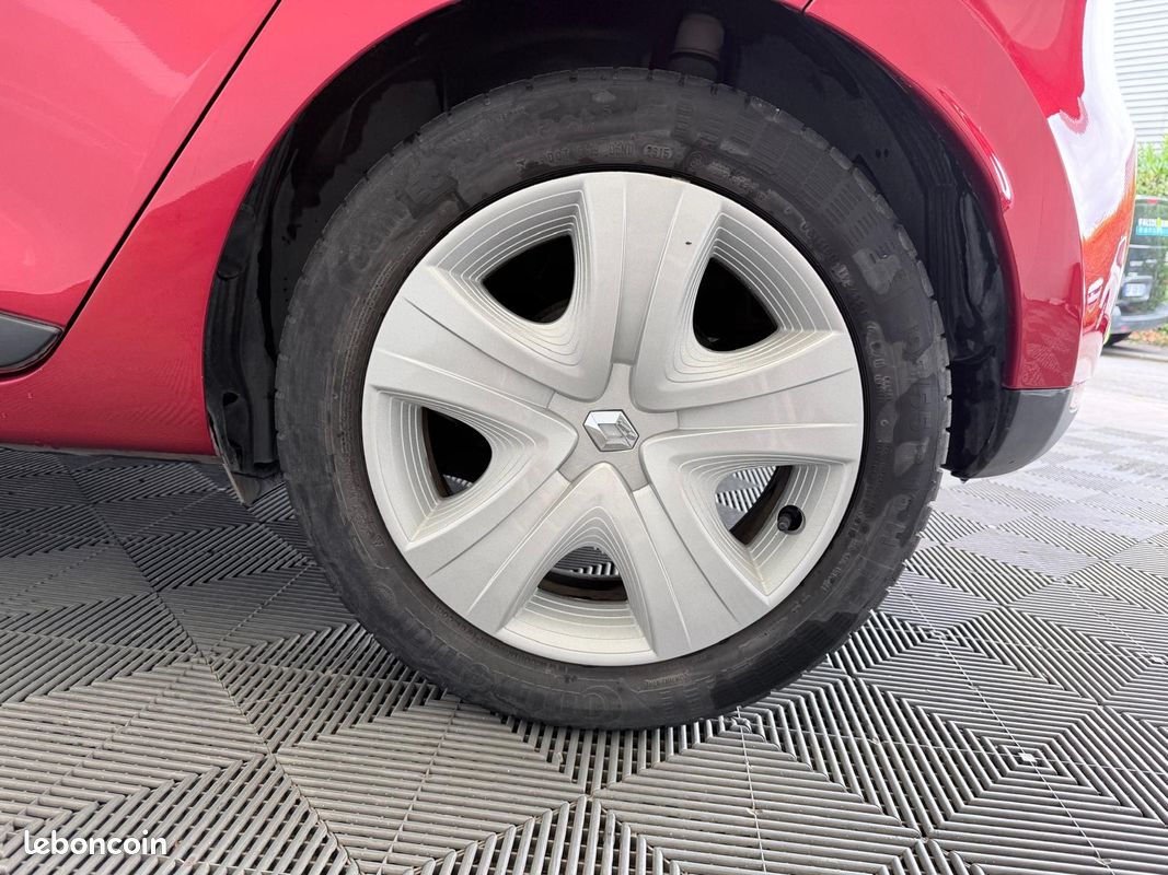 Renault Clio IV 1.2 75 Community 10/2015 79.279 Kms Première main (image 9)