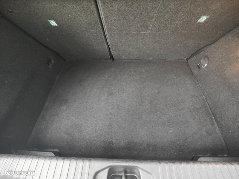 Renault Clio 1.6 E-Tech hybride 145ch Equilibre (image 9)