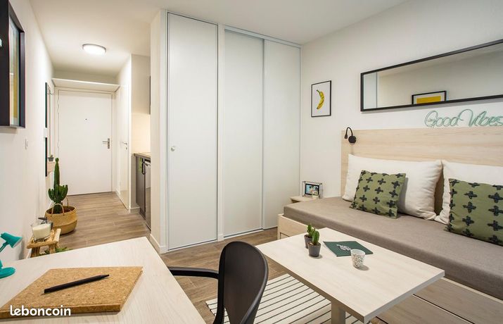 Studio 1 pièce 17 m²