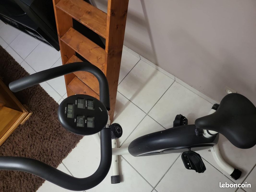 Velo d'appartement Vélos