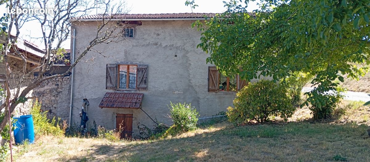 Maison 5 pièces 110 m² · à Celles-sur-Durolle · 110 m² · 110 000 €