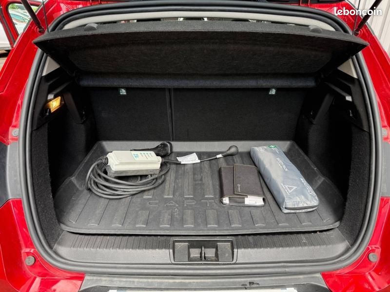 Renault Captur 1.6 E-Tech Plug-in 160ch Intens (image 13)