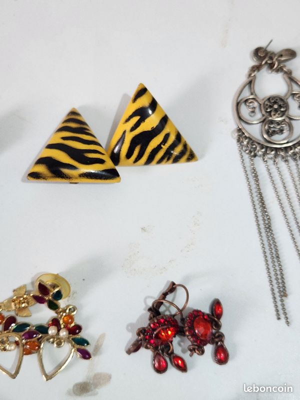 Boucles D'oreilles Vintage N93 - Modèle Occasion Sans Marque - Bijou Rétro