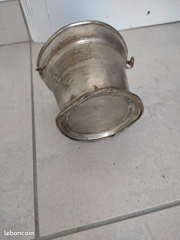 Ancien petit seau métal (image 3)